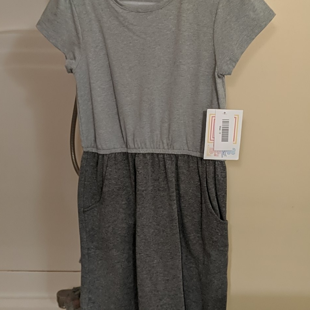 Lularoe NWT Mae size 8 gray